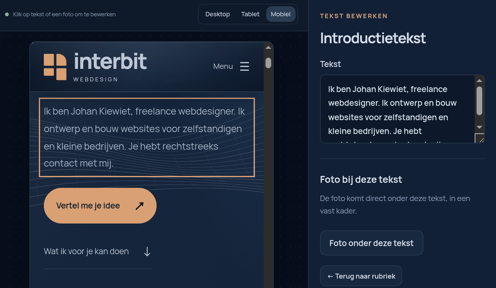 Een tekst aanpassen in het Interbit CMS: links de geselecteerde tekst op de website, rechts het veld waarin je die bewerkt.