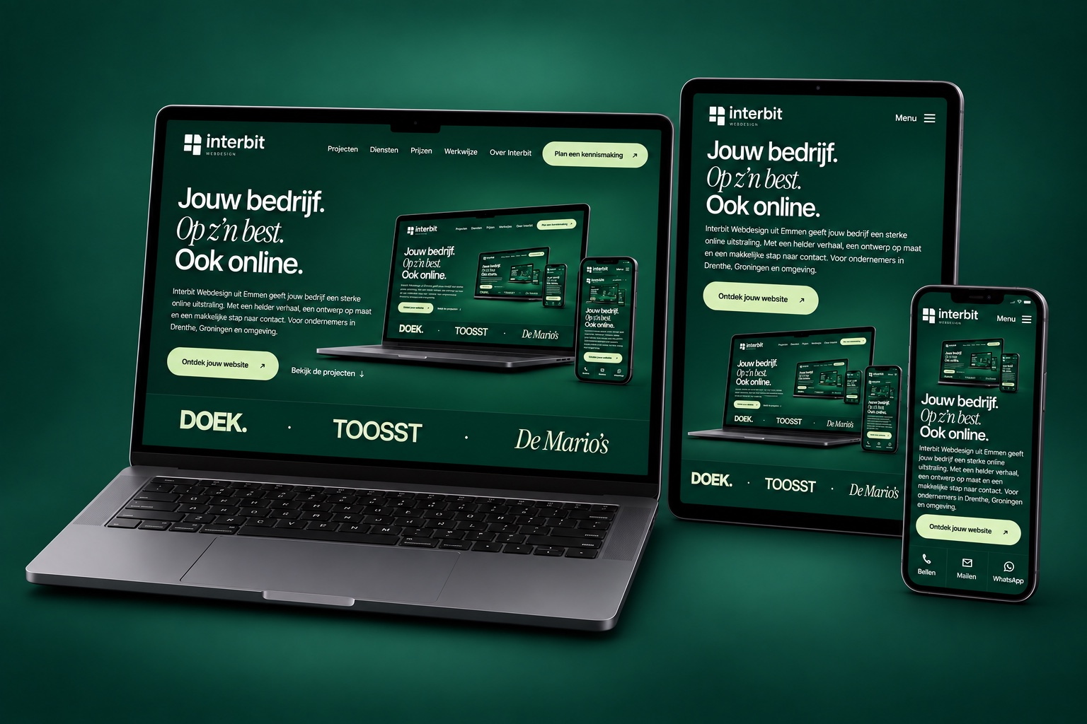 De website van Interbit Webdesign op een laptop, iPad en mobiel, met een website-in-website-effect in een diepgroene studio-opstelling