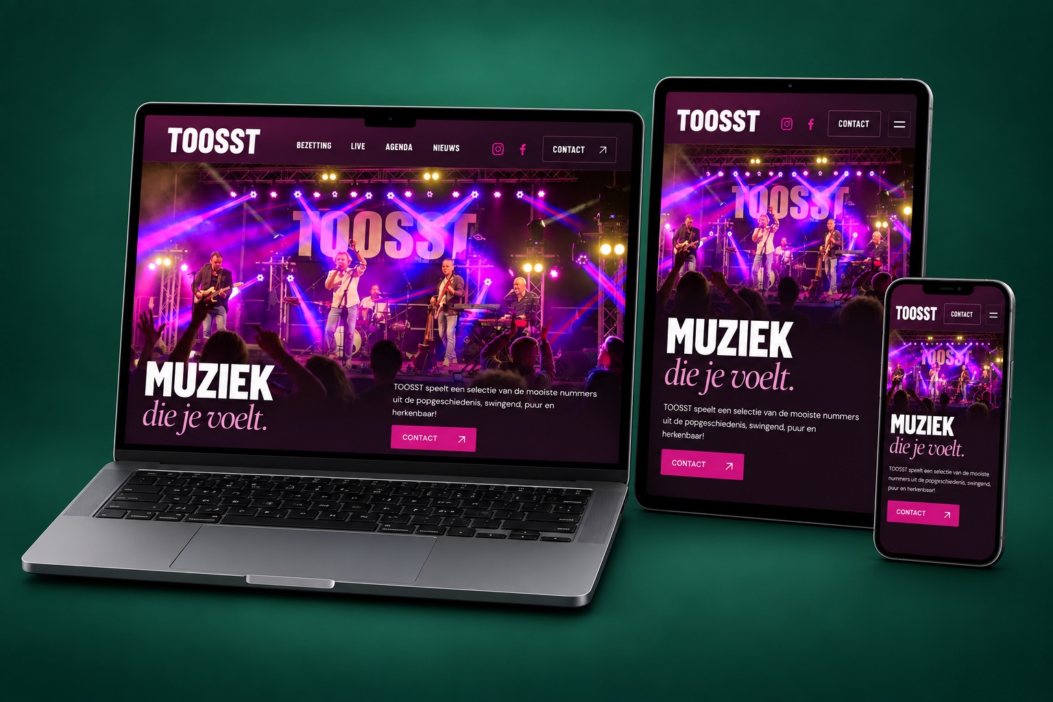 De website van TOOSST op een laptop, iPad en mobiel in een diepgroene studio-opstelling